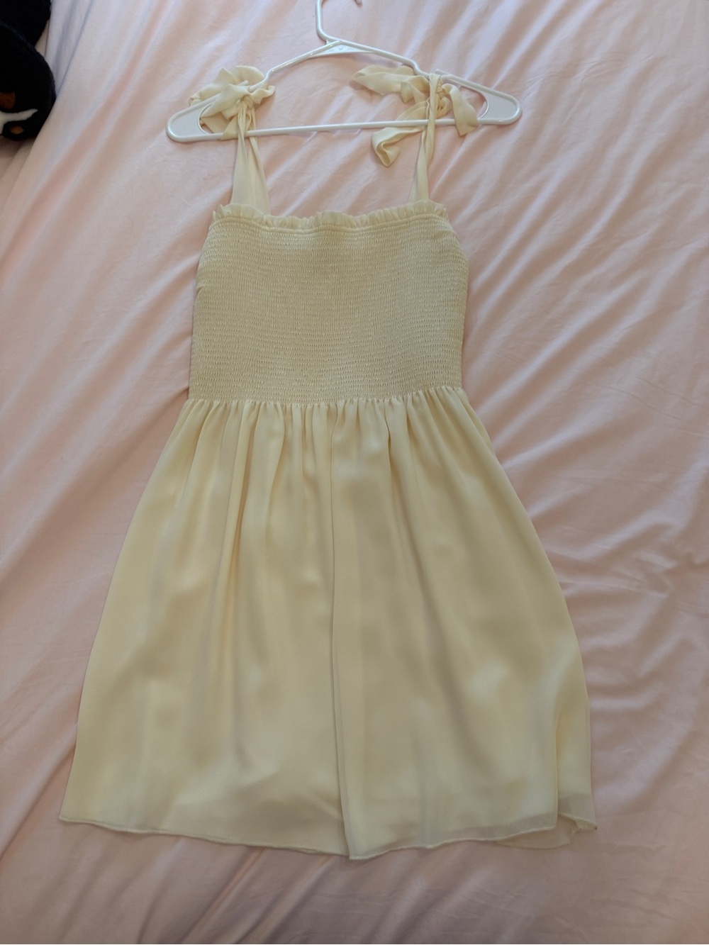 Aritzia Cream Tie-Shoulder Smocked Mini Dress - Picture 1 of 2